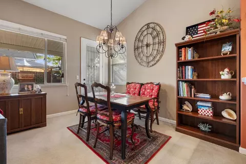 Dining - 1816 Hyde Park Ln, Manteca, CA 95336 photo 2 of 3