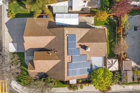 View/Area - 1816 Hyde Park Ln, Manteca, CA 95336 photo 3 of 10