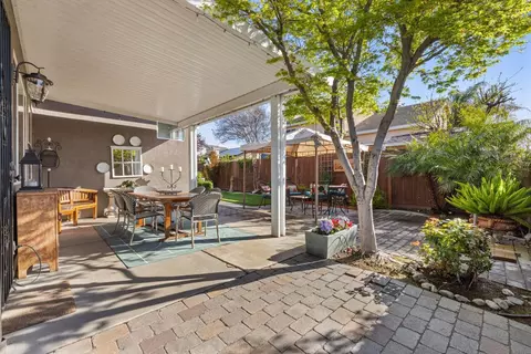 Exterior - 1816 Hyde Park Ln, Manteca, CA 95336 photo 6 of 10