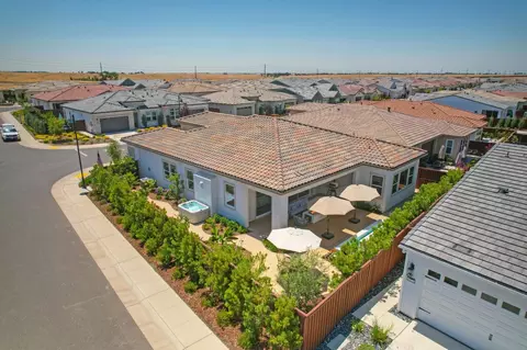 View/Area - 4252 Grey Hawk St, Folsom, CA 95630 photo 2 of 18