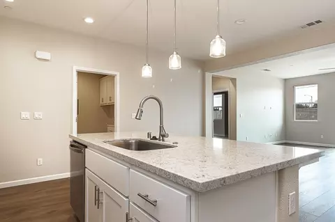 1395 Veteran St, Manteca, CA 95337 photo 7