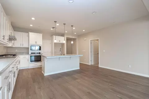 1395 Veteran St, Manteca, CA 95337 photo 5