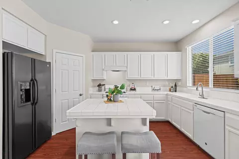 677 Harold Smith Dr, Tracy, CA 95304 photo 15