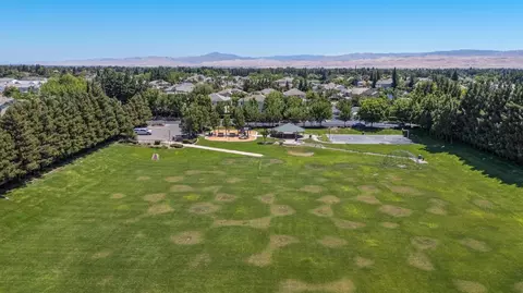 677 Harold Smith Dr, Tracy, CA 95304 photo 58