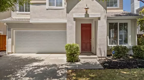 677 Harold Smith Dr, Tracy, CA 95304 photo 3