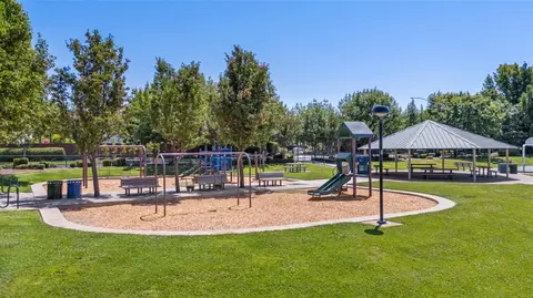 677 Harold Smith Dr, Tracy, CA 95304 photo 57