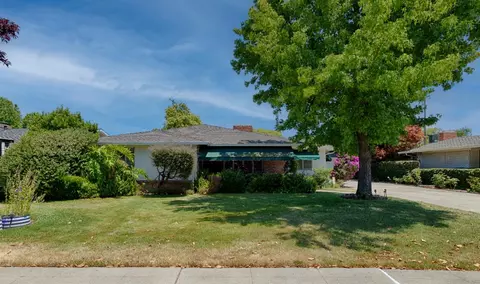 8 N Sunset Dr, Lodi, CA 95240 photo 1