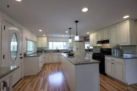 Kitchen - 895 Sunray Ln, Colfax, CA 95713 photo 1 of 7