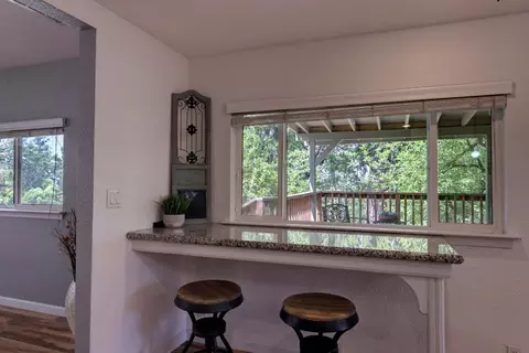 Kitchen - 895 Sunray Ln, Colfax, CA 95713 photo 5 of 7