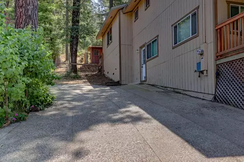 Exterior - 895 Sunray Ln, Colfax, CA 95713 photo 9 of 27