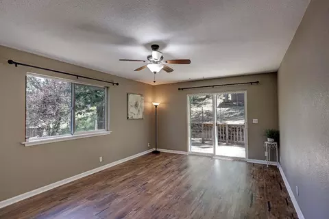 Living - 895 Sunray Ln, Colfax, CA 95713 photo 7 of 7