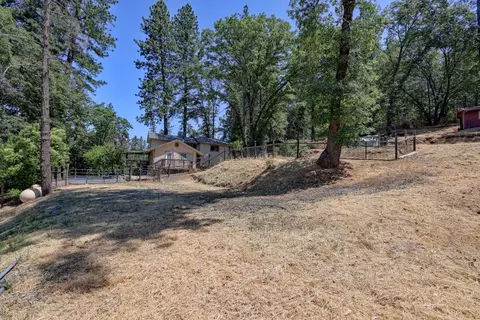 Exterior - 895 Sunray Ln, Colfax, CA 95713 photo 19 of 27