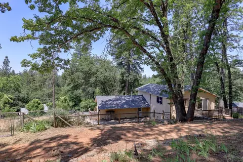Exterior - 895 Sunray Ln, Colfax, CA 95713 photo 14 of 27