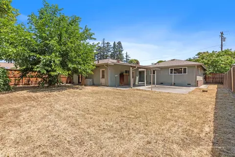 Exterior - 1209 Allen Dr, Modesto, CA 95350 photo 6 of 7