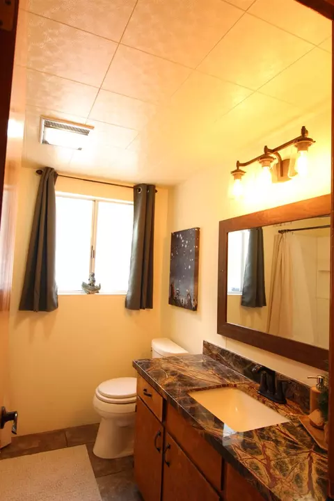Bath - 26526 S Crystal Rd, Long Barn, CA 95335 photo 2 of 2