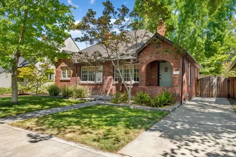 2709 Florence Pl, Sacramento, CA 95818