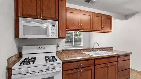 247 I St, Turlock, CA 95380 photo 17