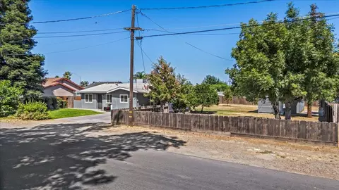 247 I St, Turlock, CA 95380 photo 1