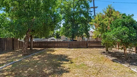 247 I St, Turlock, CA 95380 photo 34