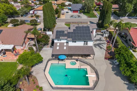 View/Area - 920 Independence Dr, Tracy, CA 95376 photo 3 of 10