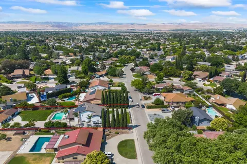 View/Area - 920 Independence Dr, Tracy, CA 95376 photo 10 of 10