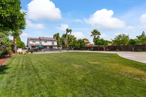 Exterior - 920 Independence Dr, Tracy, CA 95376 photo 10 of 18