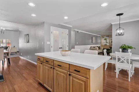 Kitchen - 920 Independence Dr, Tracy, CA 95376 photo 8 of 12