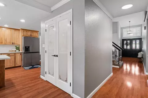 Entry Way - 920 Independence Dr, Tracy, CA 95376 photo 3 of 6