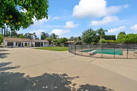 Exterior - 920 Independence Dr, Tracy, CA 95376 photo 12 of 18