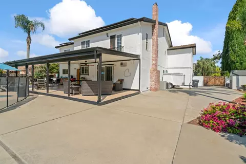 Exterior - 920 Independence Dr, Tracy, CA 95376 photo 15 of 18
