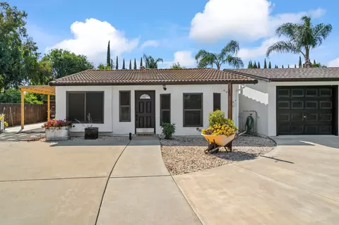 Exterior - 920 Independence Dr, Tracy, CA 95376 photo 6 of 18
