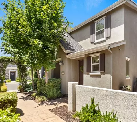 600 Saint Armel Pl, Roseville, CA 95747