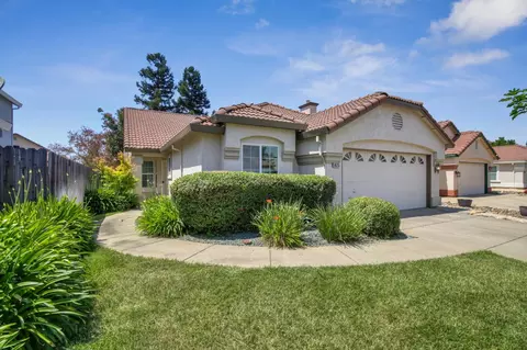 8575 Summer Knoll Way, Elk Grove, CA 95624
