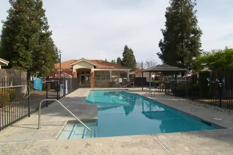 3367 Four Seasons Dr, Turlock, CA 95382 photo 54