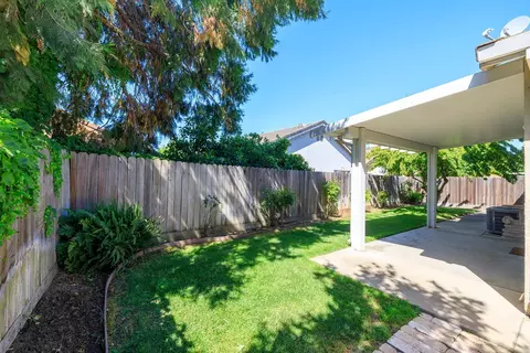 3367 Four Seasons Dr, Turlock, CA 95382 photo 47