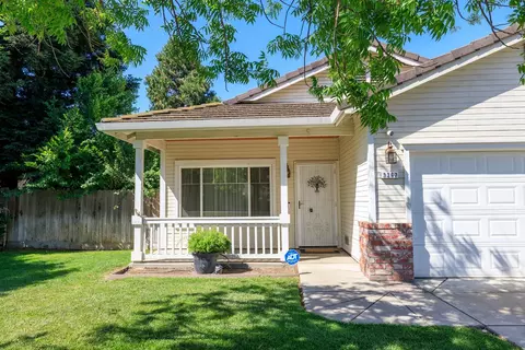3367 Four Seasons Dr, Turlock, CA 95382 photo 3