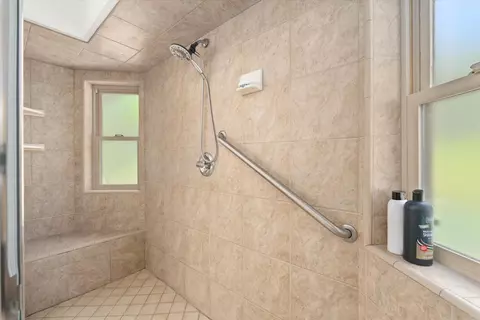 Bath - 115 Stringtown Rd, Oroville, CA 95966 photo 3 of 3