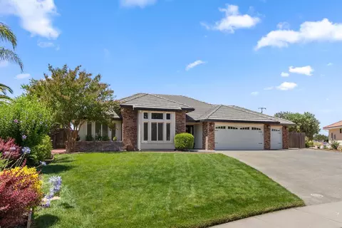 9061 Quail Cove Dr, Elk Grove, CA 95624