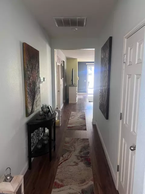 Entry Way - 4111 N Berkeley Ave, Turlock, CA 95382 photo 2 of 3