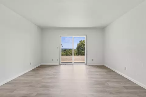 Living - 2091 Riesling Way, Placerville, CA 95667 photo 4 of 4