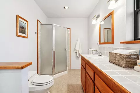 Bath - 2091 Riesling Way, Placerville, CA 95667 photo 1 of 7