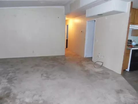 Living - 4399 Aplicella Ct #29, Manteca, CA 95337 photo 2 of 8