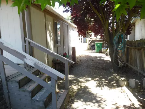Exterior - 4399 Aplicella Ct #29, Manteca, CA 95337 photo 2 of 3