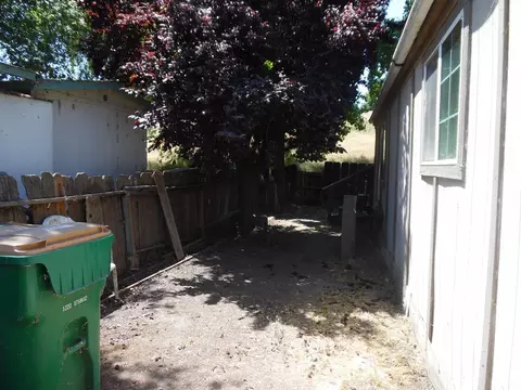 Exterior - 4399 Aplicella Ct #29, Manteca, CA 95337 photo 3 of 3