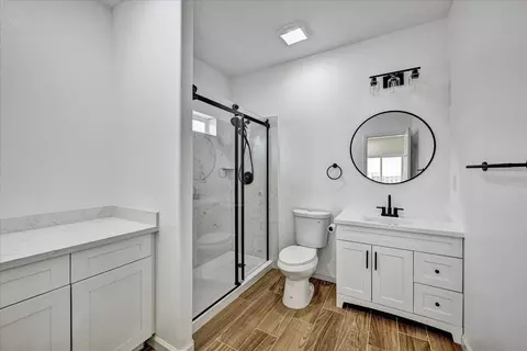 Bath - 1731 10th Ave, Olivehurst, CA 95961 photo 3 of 3