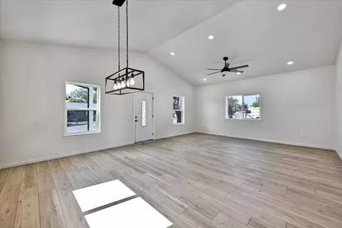 Living - 1731 10th Ave, Olivehurst, CA 95961 photo 3 of 5