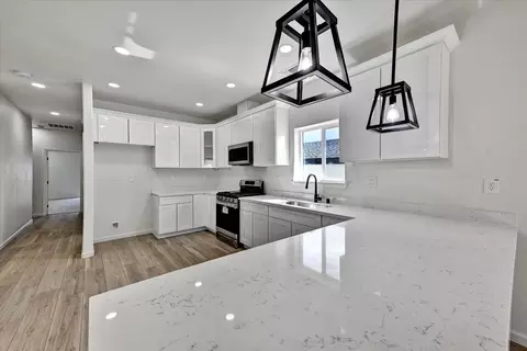 Kitchen - 1731 10th Ave, Olivehurst, CA 95961 photo 4 of 5