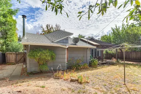 Exterior - 766 Mulberry Ln, Davis, CA 95616 photo 12 of 16