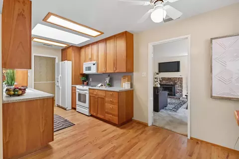 Entry Way - 766 Mulberry Ln, Davis, CA 95616 photo 3 of 5