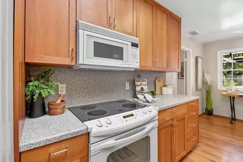 Kitchen - 766 Mulberry Ln, Davis, CA 95616 photo 6 of 6